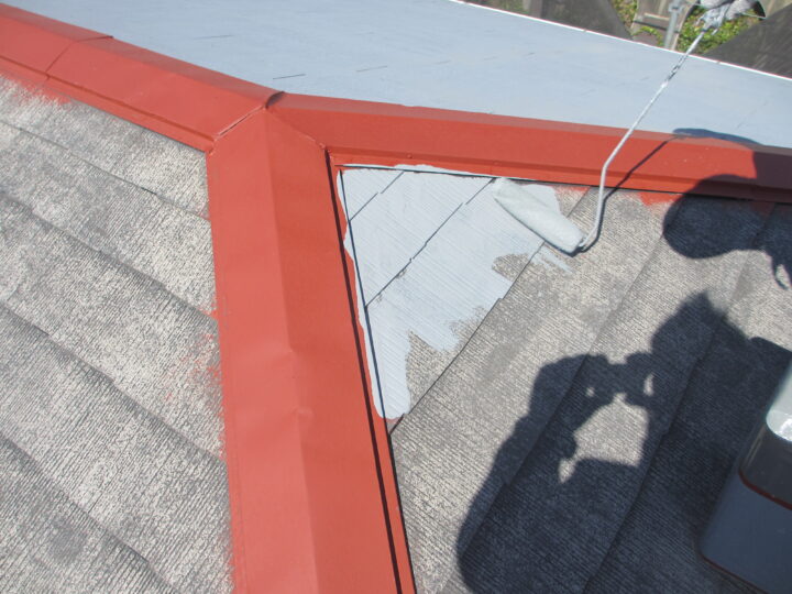 工種：屋根塗装　プライマー塗布